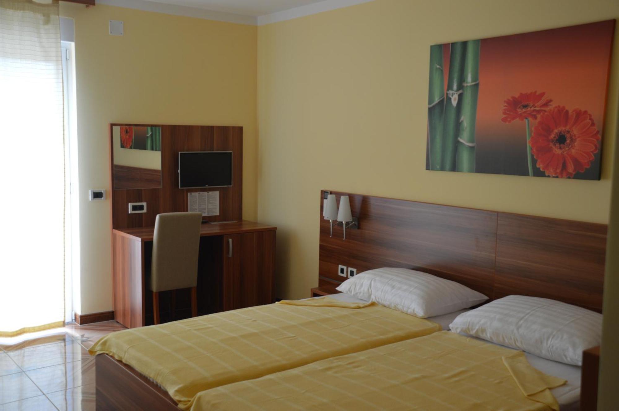 Bed & Breakfast Grgic Novigrad  ภายนอก รูปภาพ