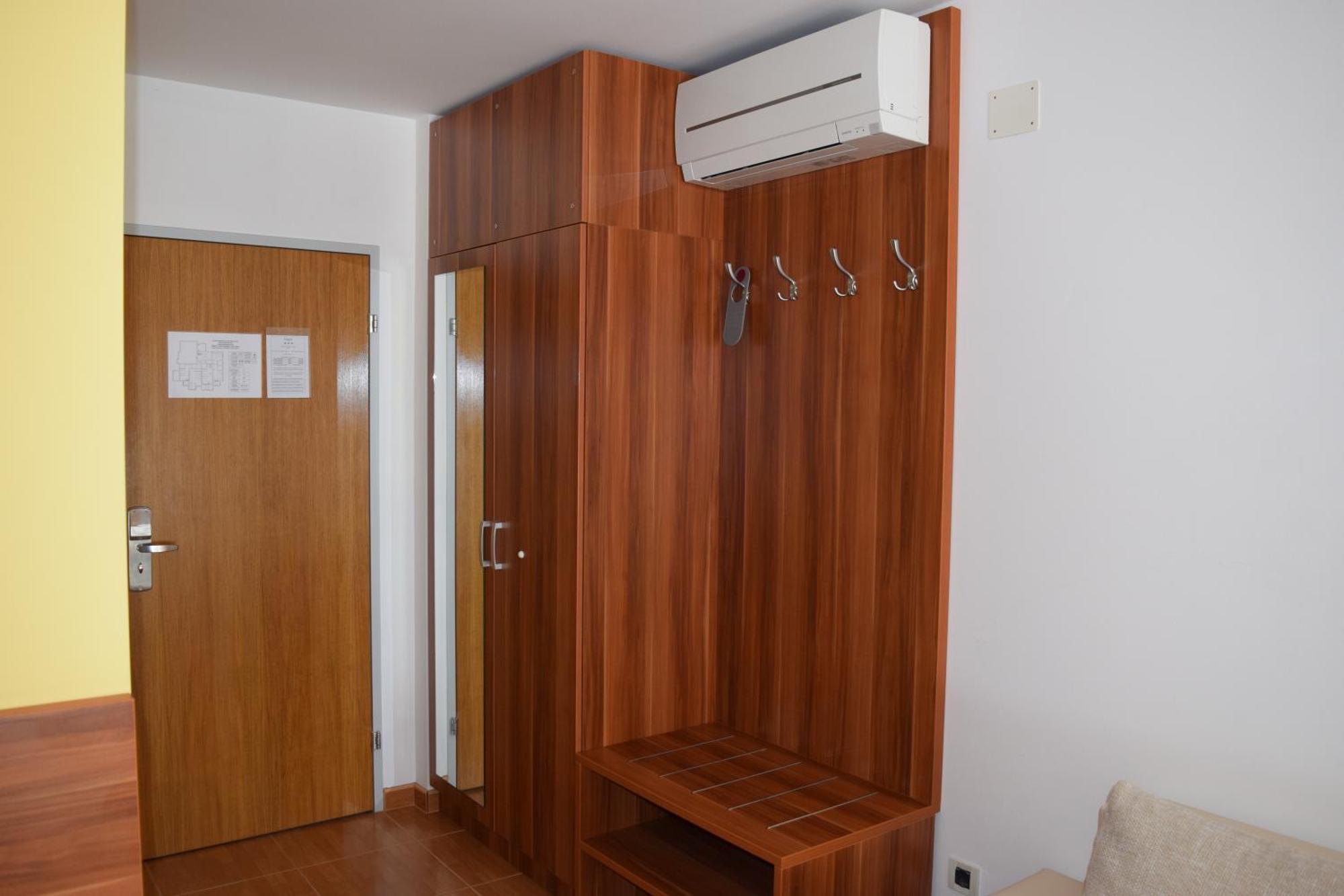 Bed & Breakfast Grgic Novigrad  ภายนอก รูปภาพ