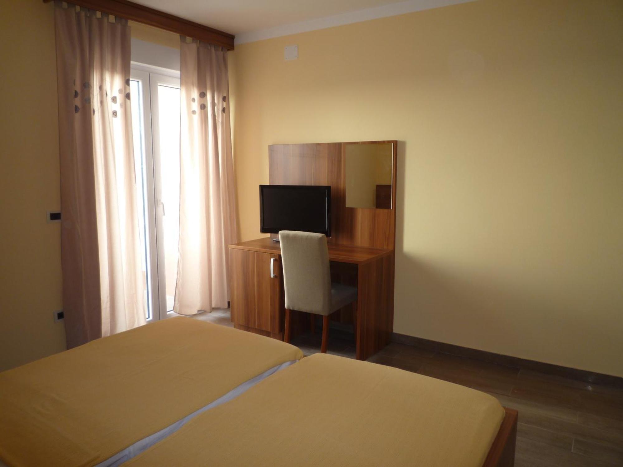 Bed & Breakfast Grgic Novigrad  ภายนอก รูปภาพ